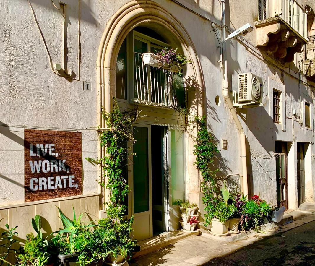 Ferienwohnung The Art House By Rentbeat Ostuni Exterior foto
